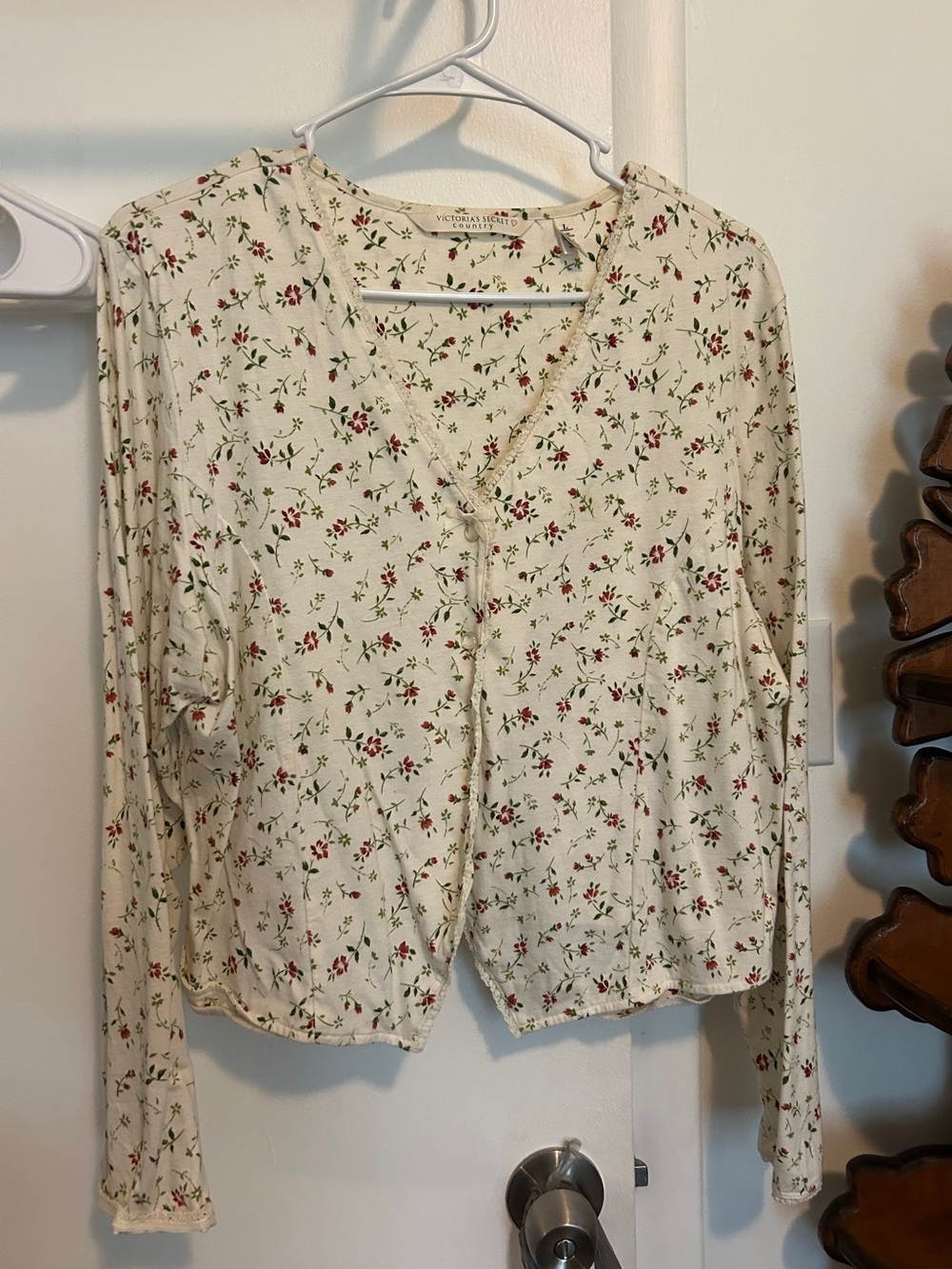 VTG Victoria Secret Country Women's Cream Floral Button-Front Top